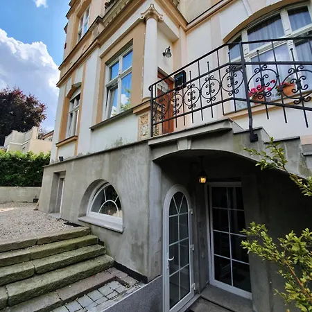 Mieszkanie Na Parterze Z Tarasem Lägenhet
